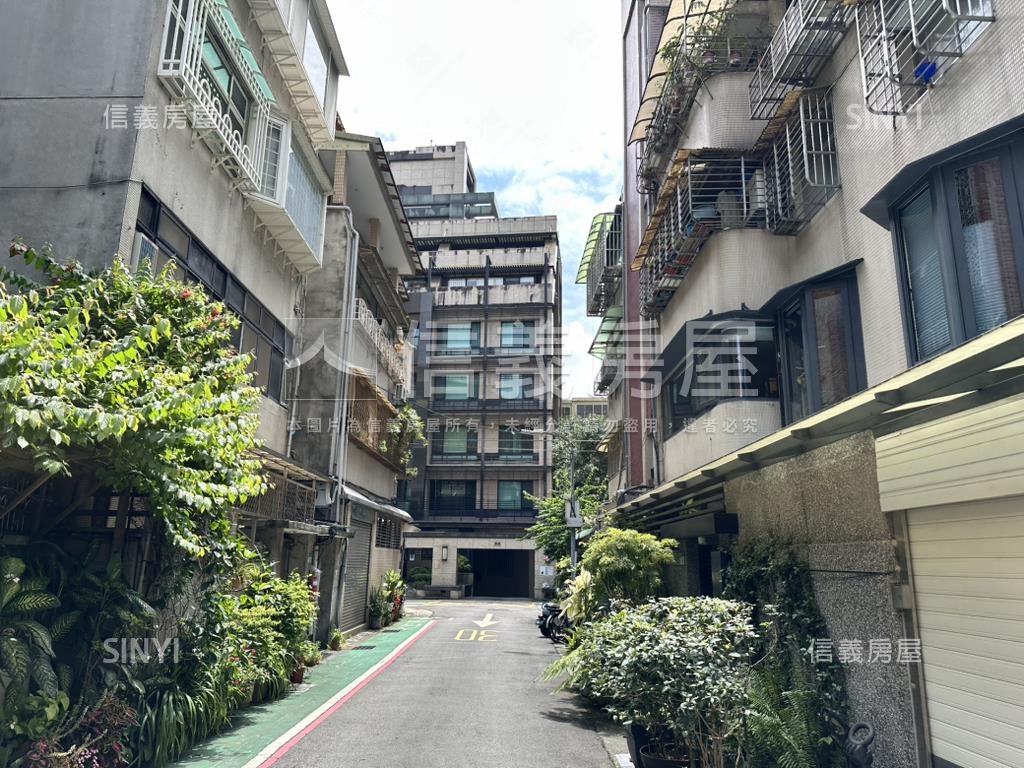 仁愛御璽。豪邸房屋室內格局與周邊環境