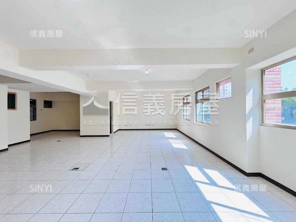 米蘭小鎮面公園舒適美屋房屋室內格局與周邊環境