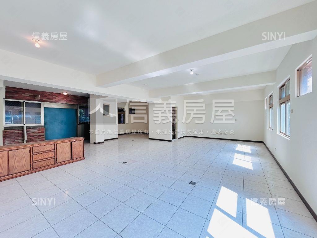 米蘭小鎮面公園舒適美屋房屋室內格局與周邊環境