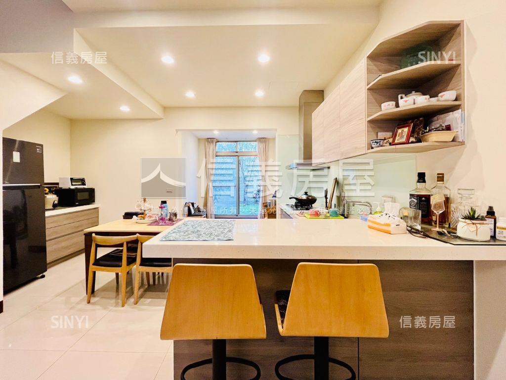 新光田旁美式裝潢別墅房屋室內格局與周邊環境