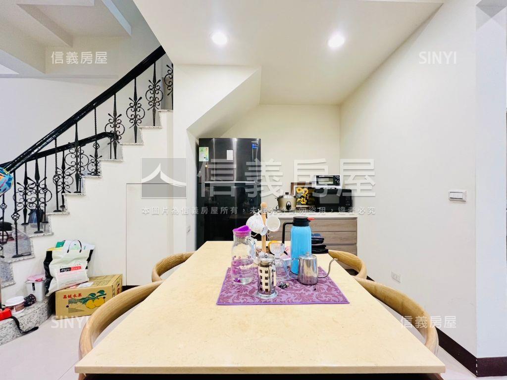 新光田旁美式裝潢別墅房屋室內格局與周邊環境