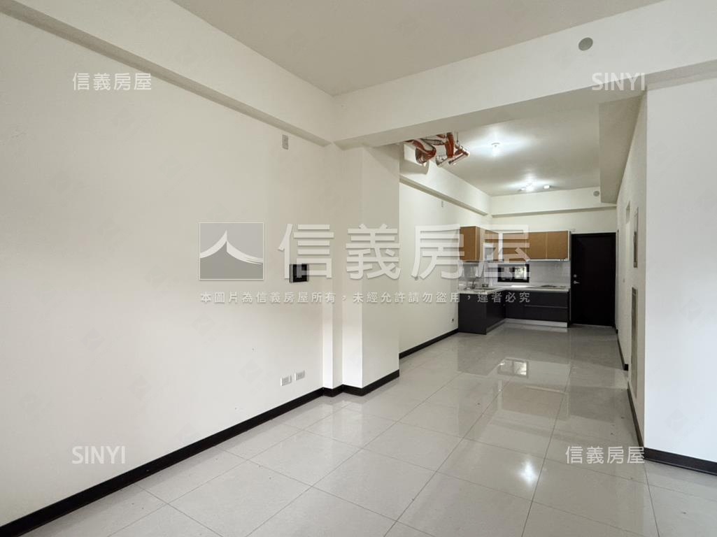 稀有！全新四套房電梯別墅房屋室內格局與周邊環境