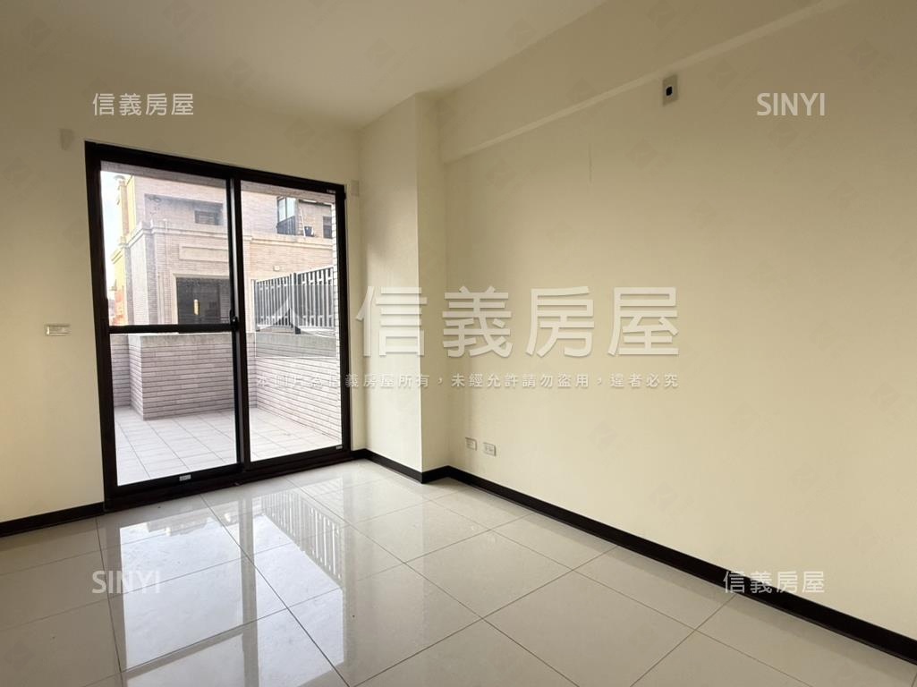 稀有！全新四套房電梯別墅房屋室內格局與周邊環境