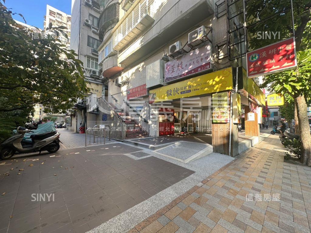 興安稀有住辦一樓房屋室內格局與周邊環境