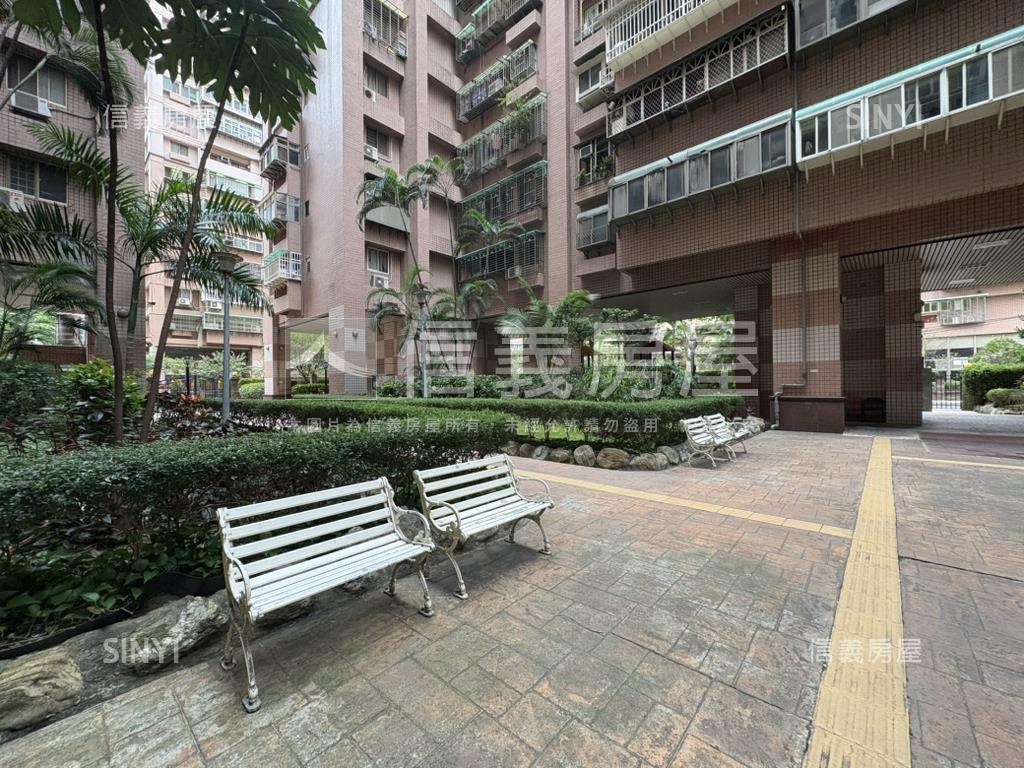 【推薦】童話故事兩房車位房屋室內格局與周邊環境