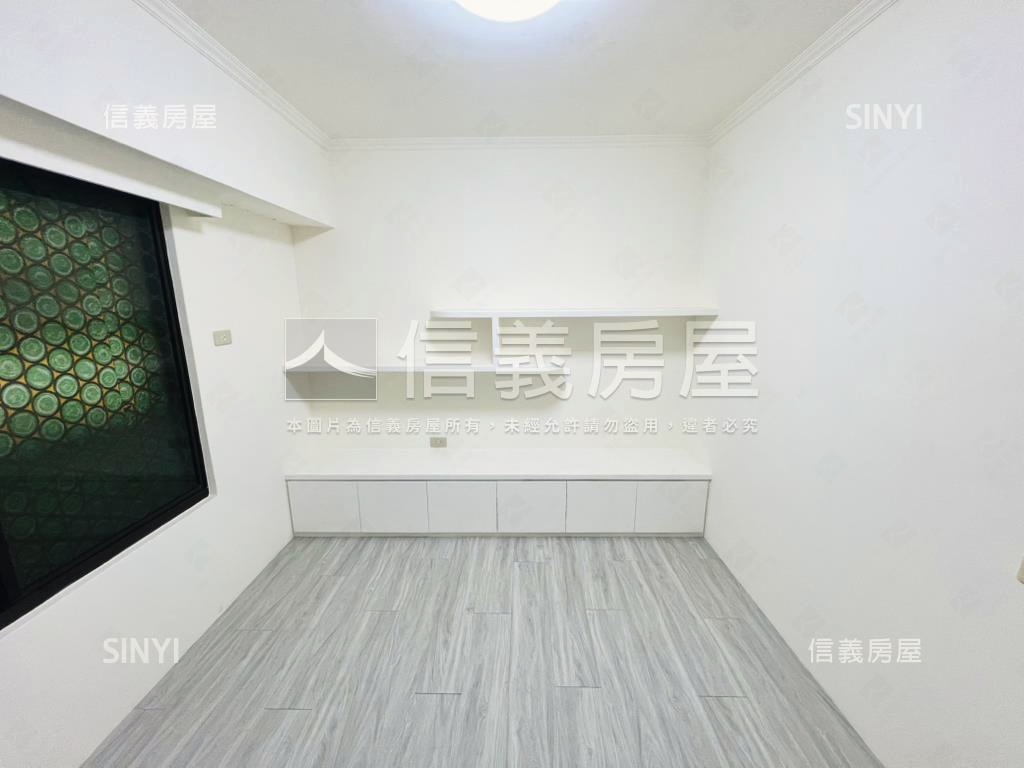 輔大生活家三房平面車位房屋室內格局與周邊環境