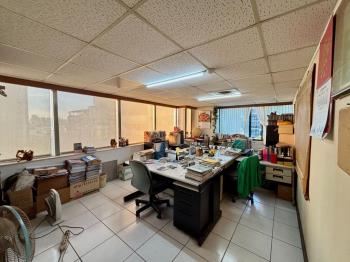 太原路漂亮商辦採光漂亮！