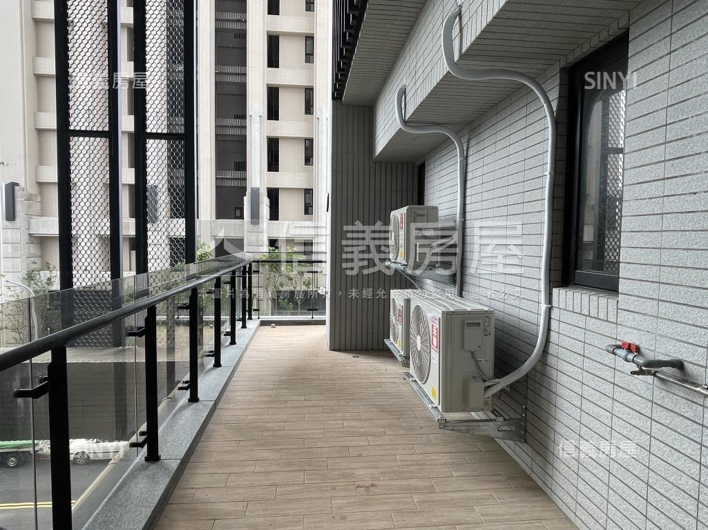 美麗華大方面公園露台戶房屋室內格局與周邊環境