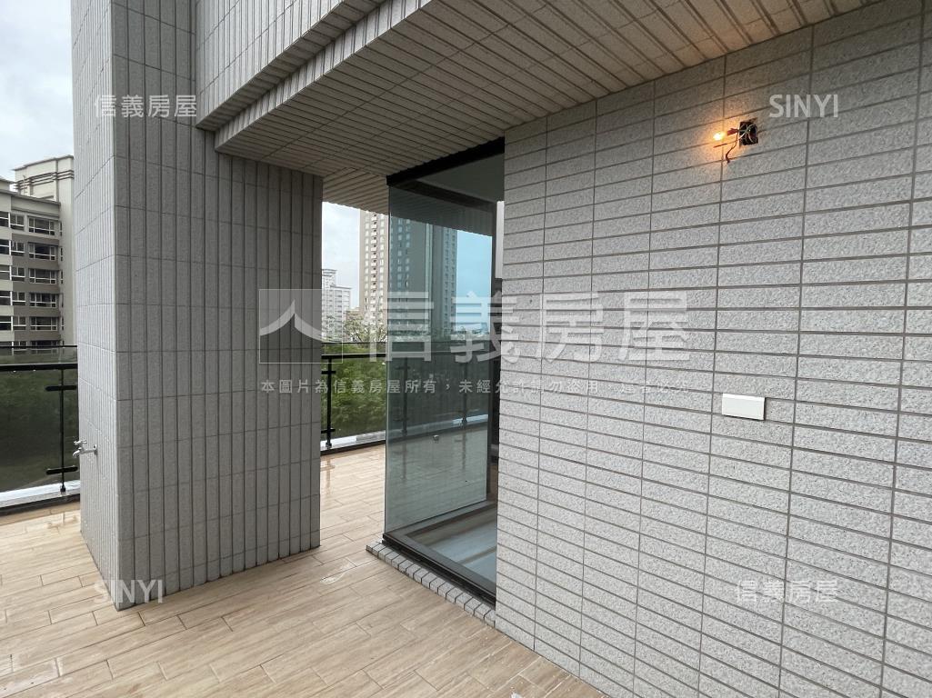美麗華大方面公園露台戶房屋室內格局與周邊環境