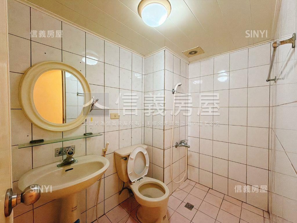 看的到敦化公園的三房兩衛房屋室內格局與周邊環境