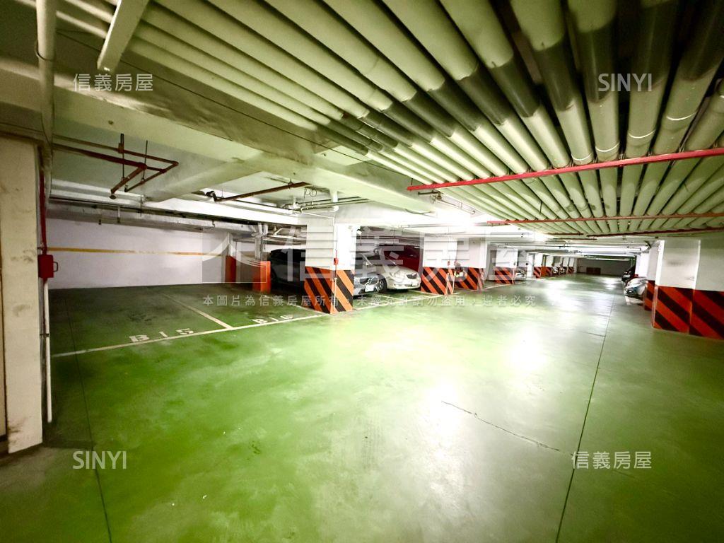 甲山林⭐平面車位⭐房屋室內格局與周邊環境