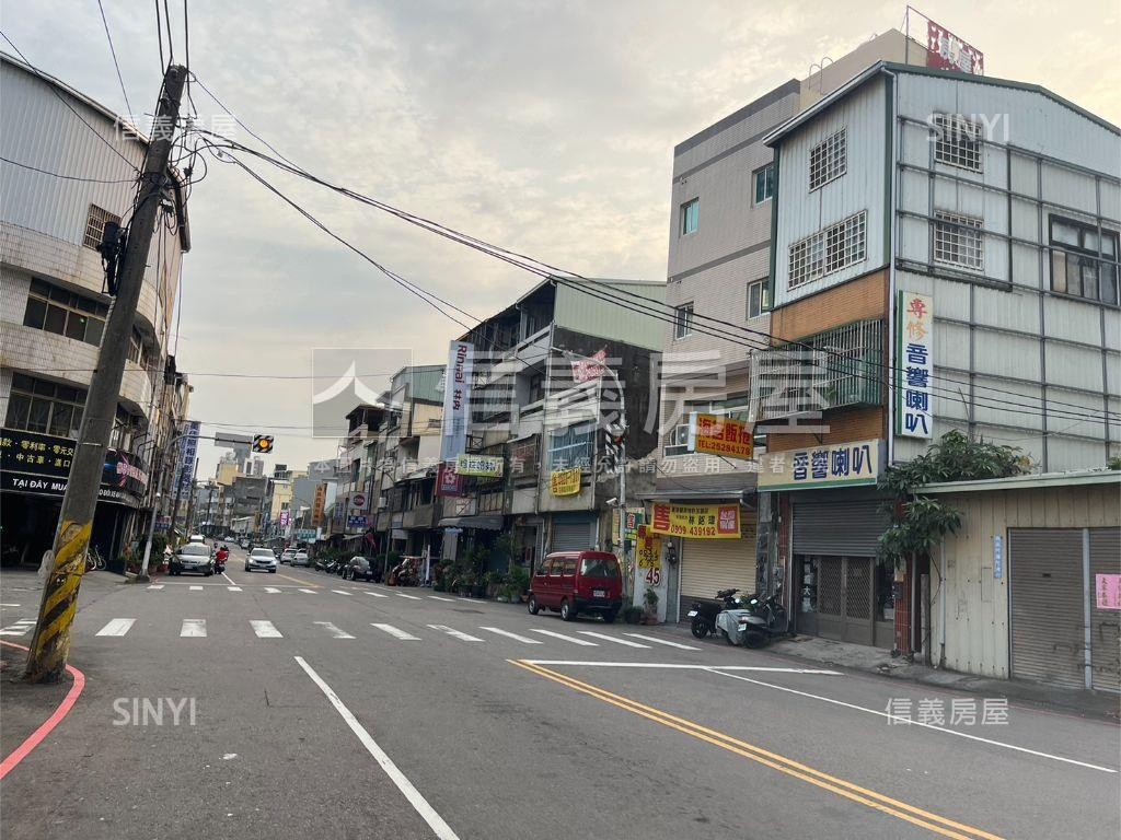 豐原豐閱聚心三房車位房屋室內格局與周邊環境