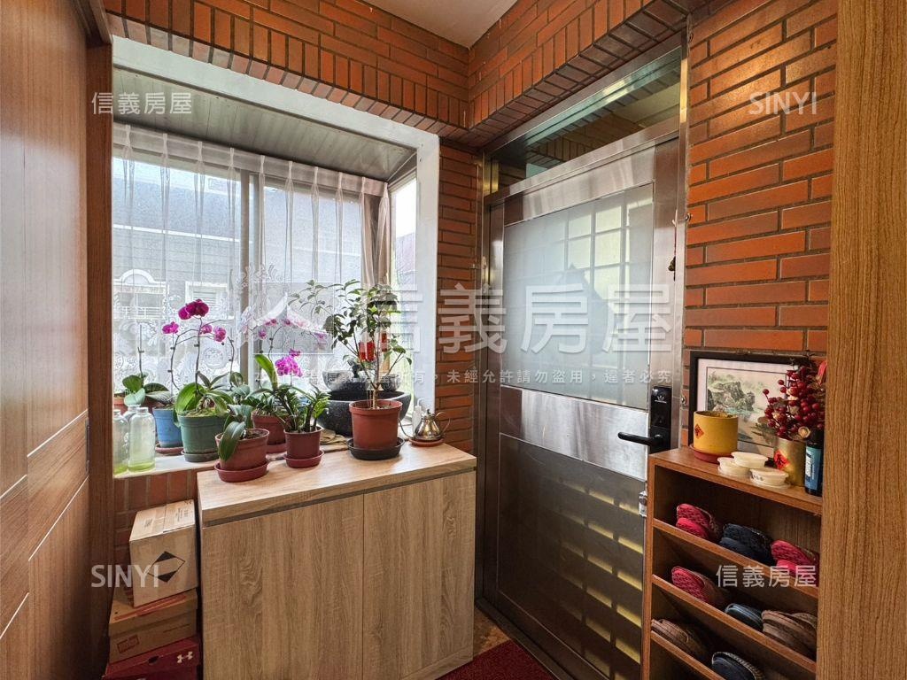 《伯爵夫人上疊大空間》房屋室內格局與周邊環境