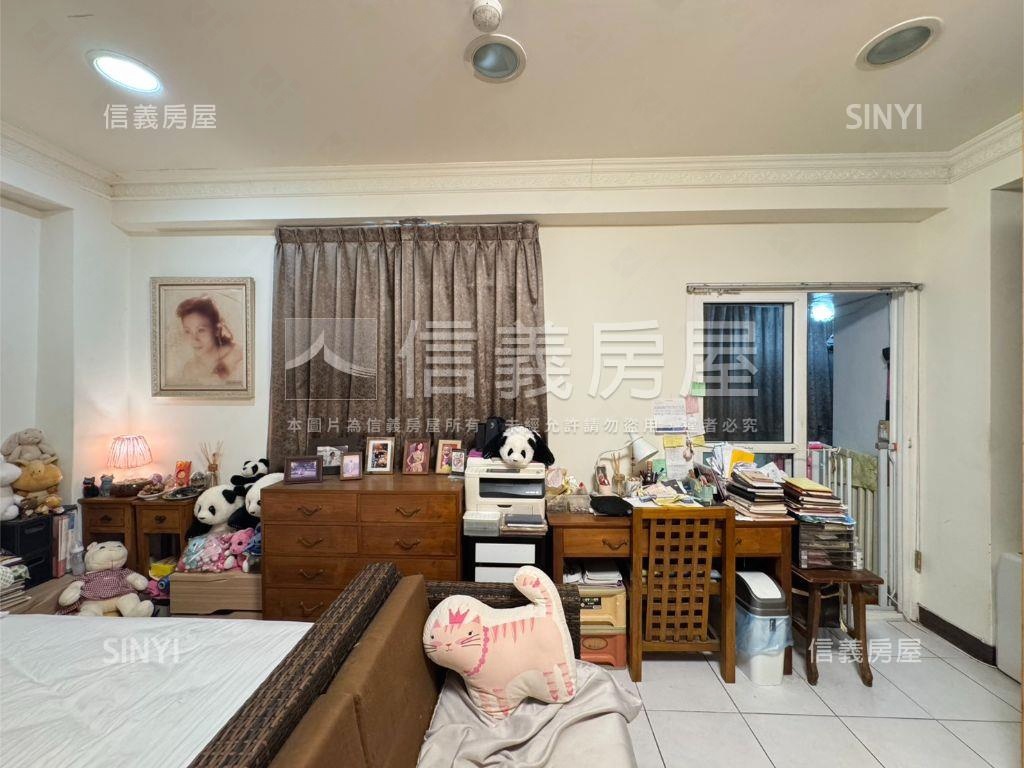 《伯爵夫人上疊大空間》房屋室內格局與周邊環境