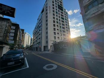 內湖捷運絕美２房精緻琚