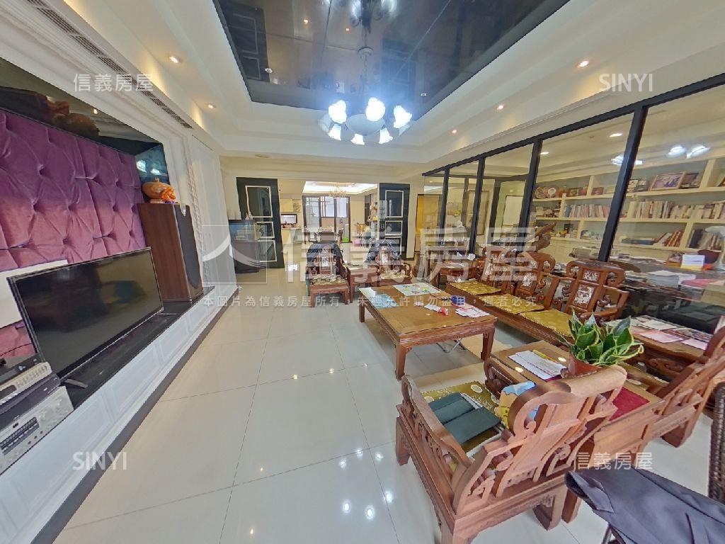 君臨大坪數美妝屋房屋室內格局與周邊環境