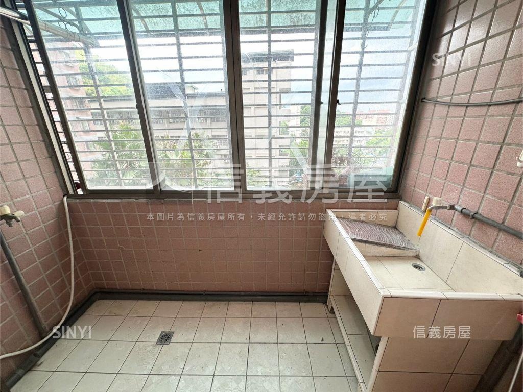 三圓羅馬溫馨三房房屋室內格局與周邊環境