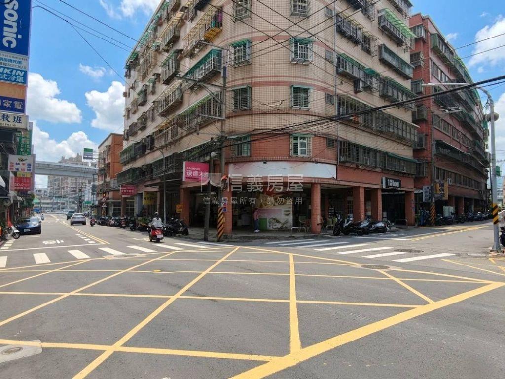 ★三鶯線捷運店面★房屋室內格局與周邊環境