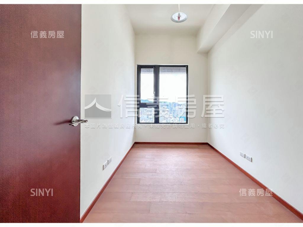 璞真永吉峰層豪景房屋室內格局與周邊環境