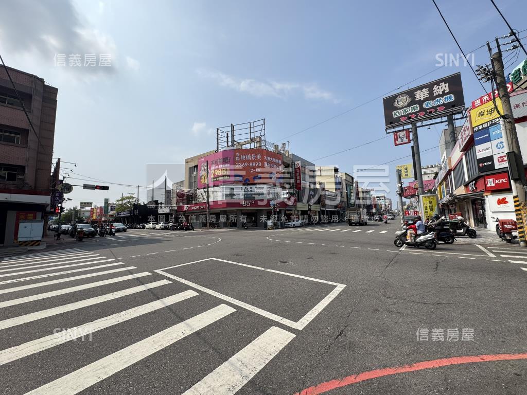 中興東榮路交叉口旁金店面房屋室內格局與周邊環境