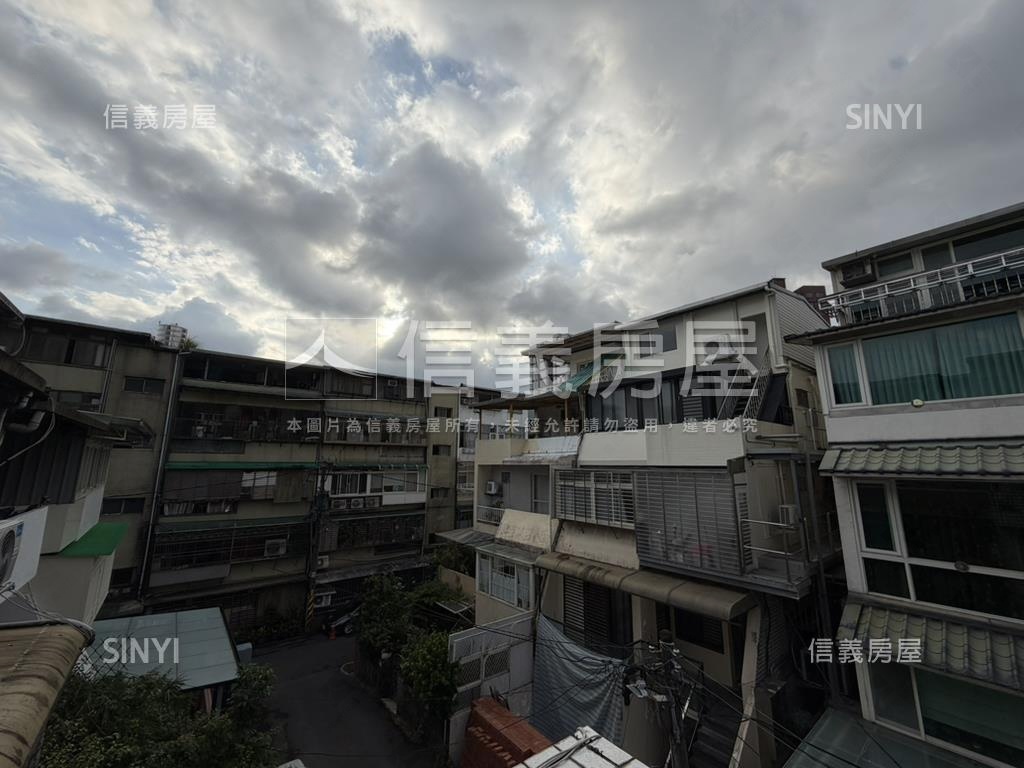 宜興傳三代靜巷透天厝房屋室內格局與周邊環境
