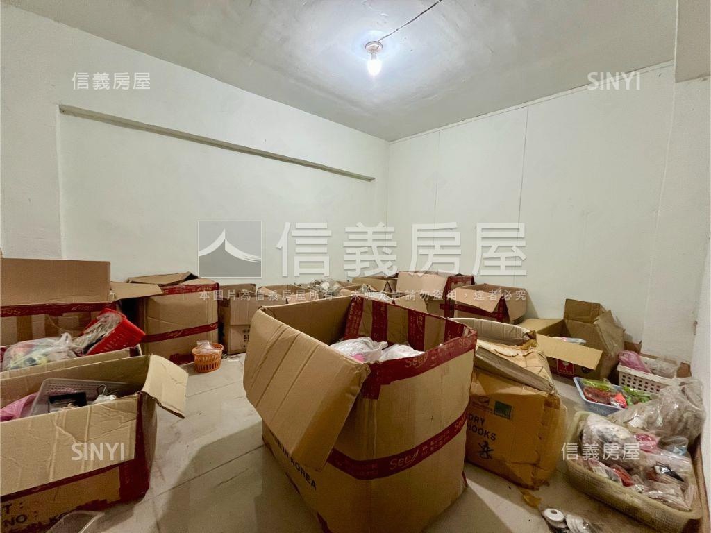 錦秀大面寬店面房屋室內格局與周邊環境