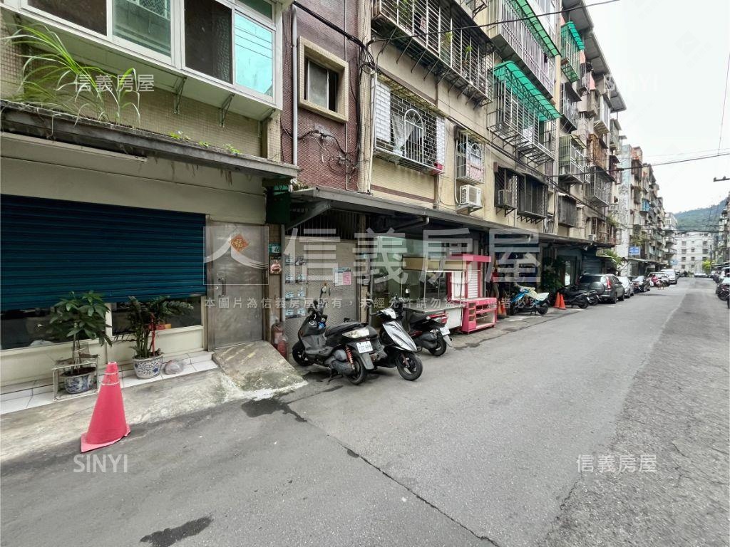 錦秀大面寬店面房屋室內格局與周邊環境