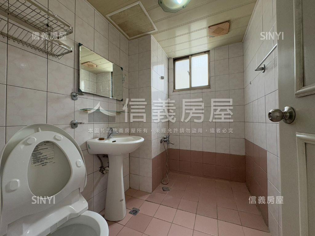 近市醫三房平車房屋室內格局與周邊環境