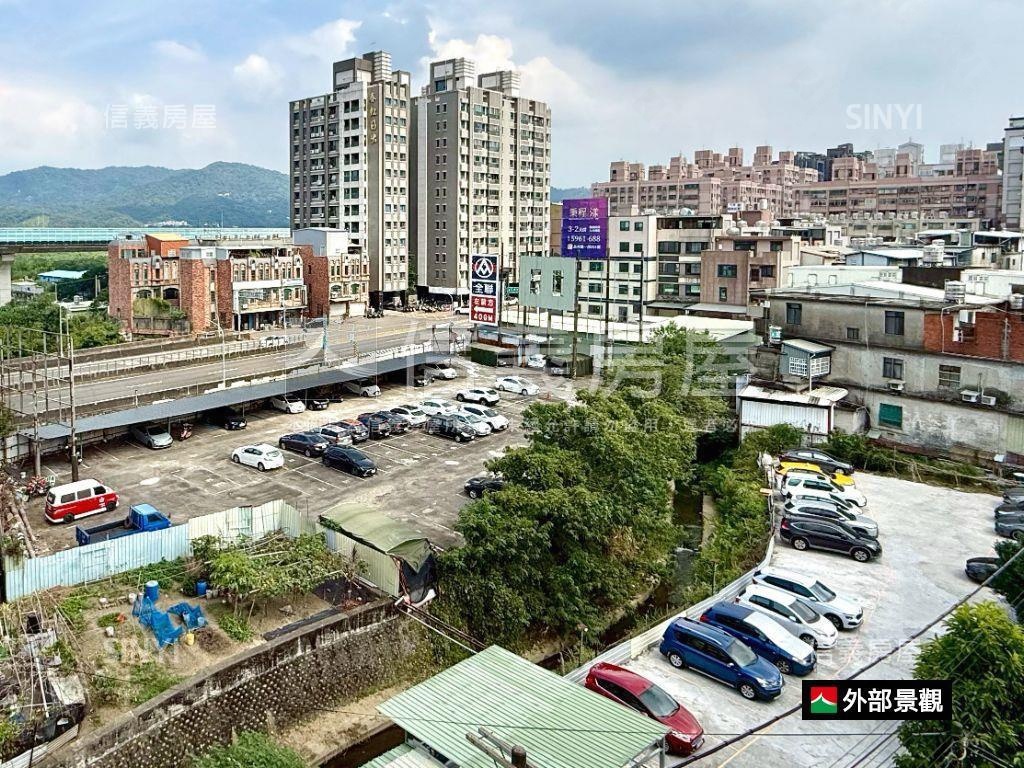 漂亮五房雙車位社區型透天房屋室內格局與周邊環境