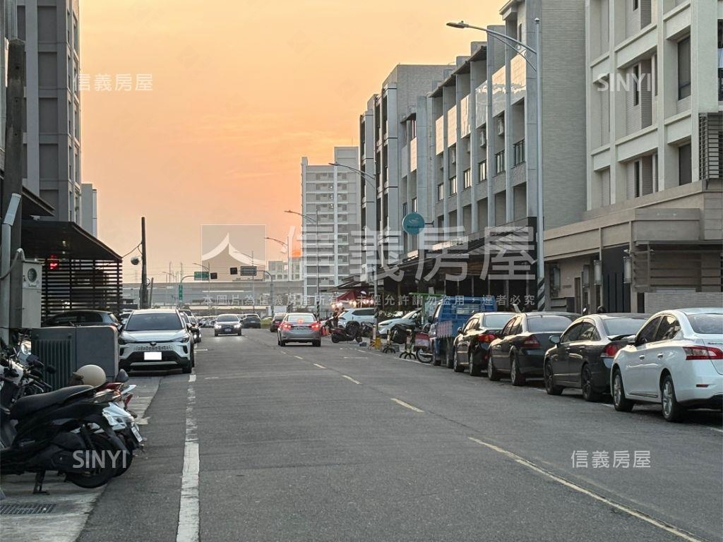 世界南科電梯三房房屋室內格局與周邊環境