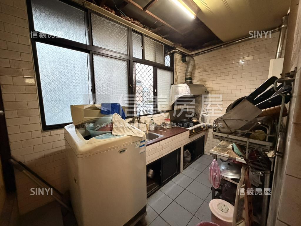 板橋文藝廊道三樓房屋室內格局與周邊環境