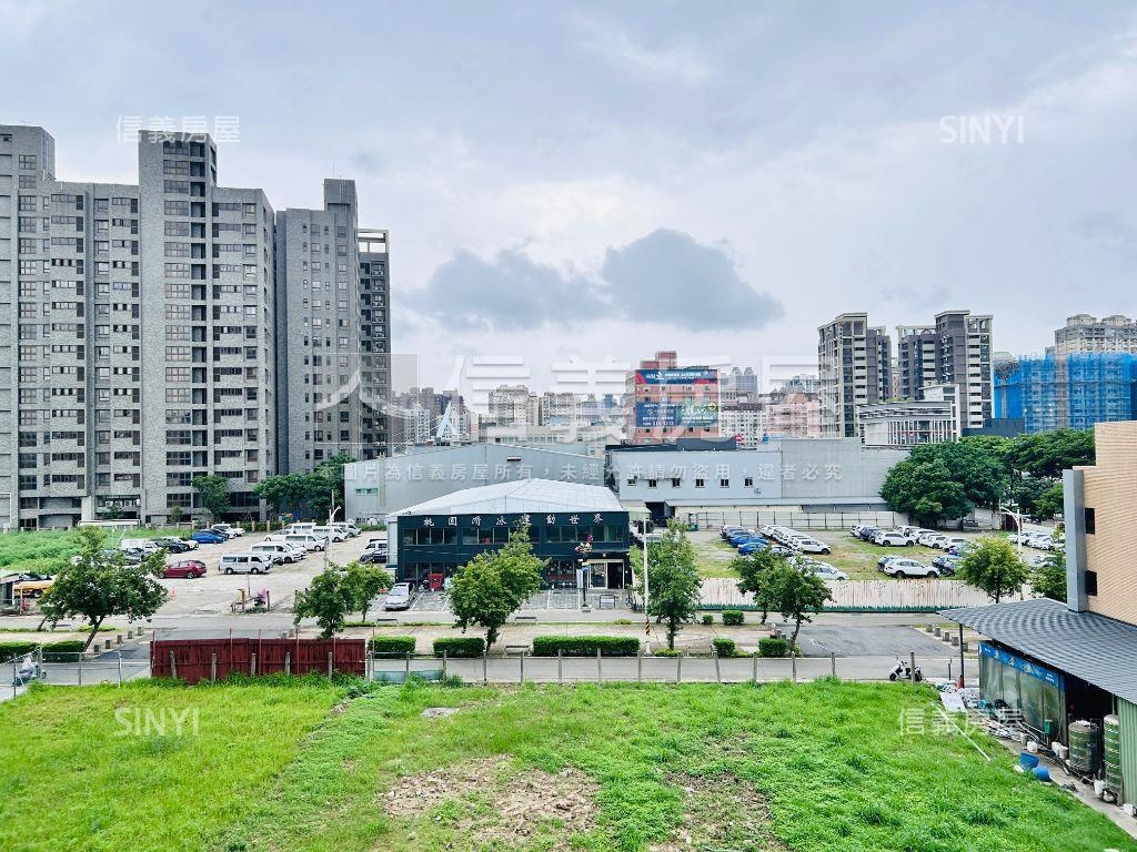 經國重劃區竹城旭川兩房房屋室內格局與周邊環境