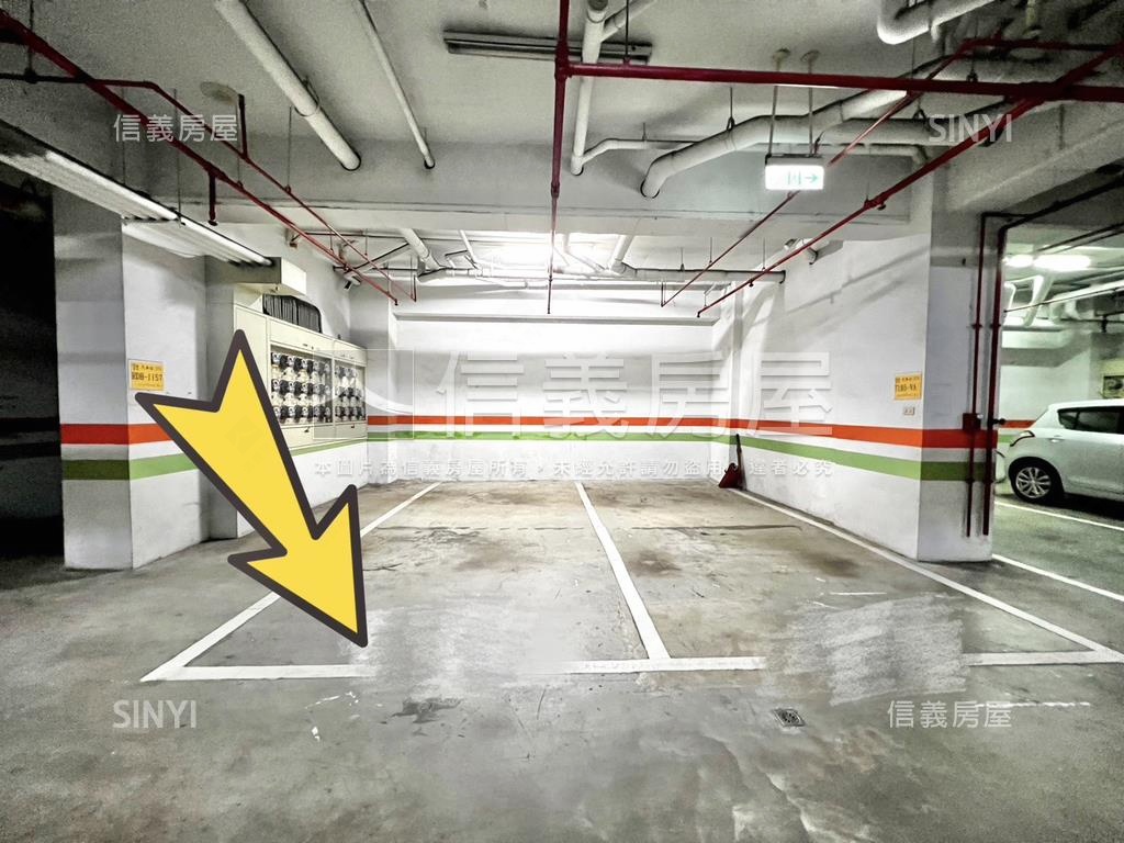 世紀風華三房車位房屋室內格局與周邊環境