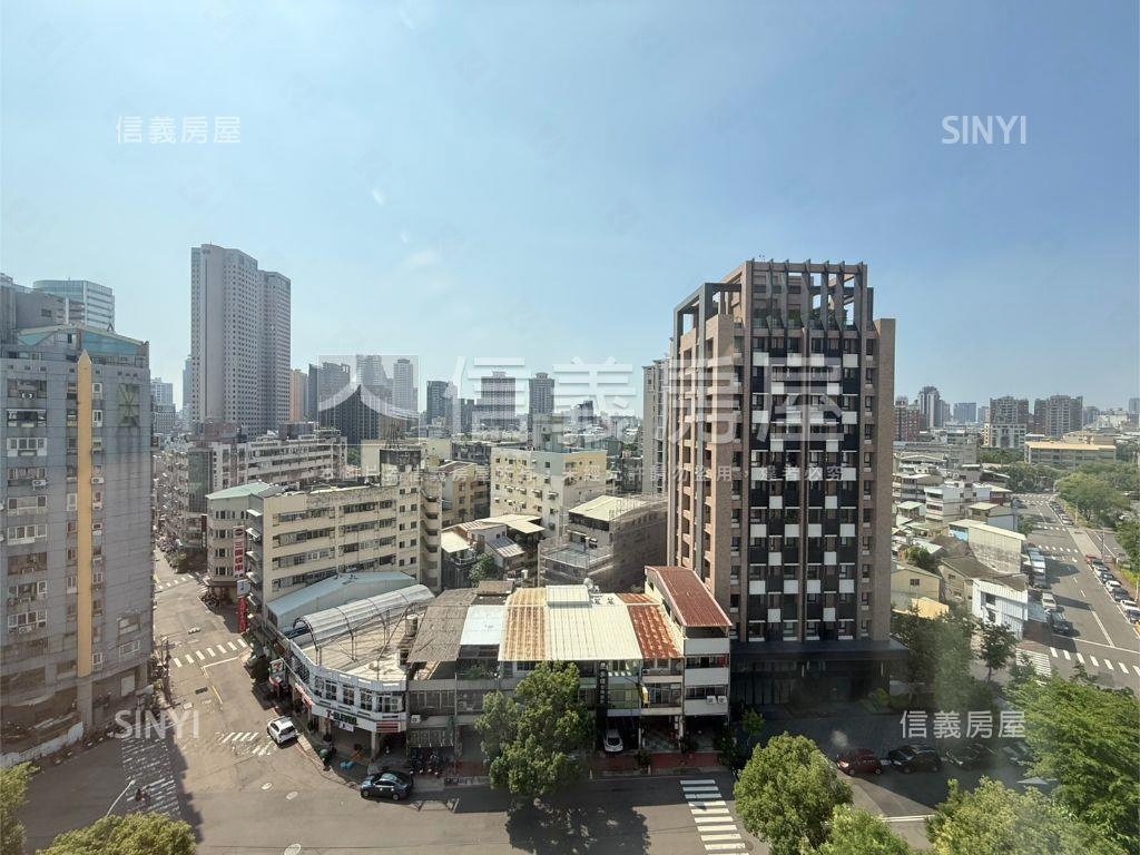 梅川東路中港新歡次頂樓房屋室內格局與周邊環境