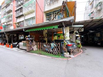 新埔邊間黃金店面