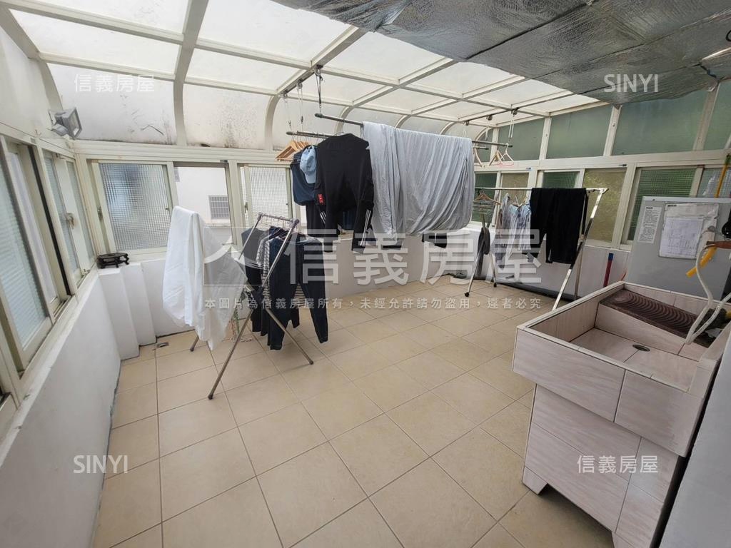 近牛頓高投報率多套房透天房屋室內格局與周邊環境