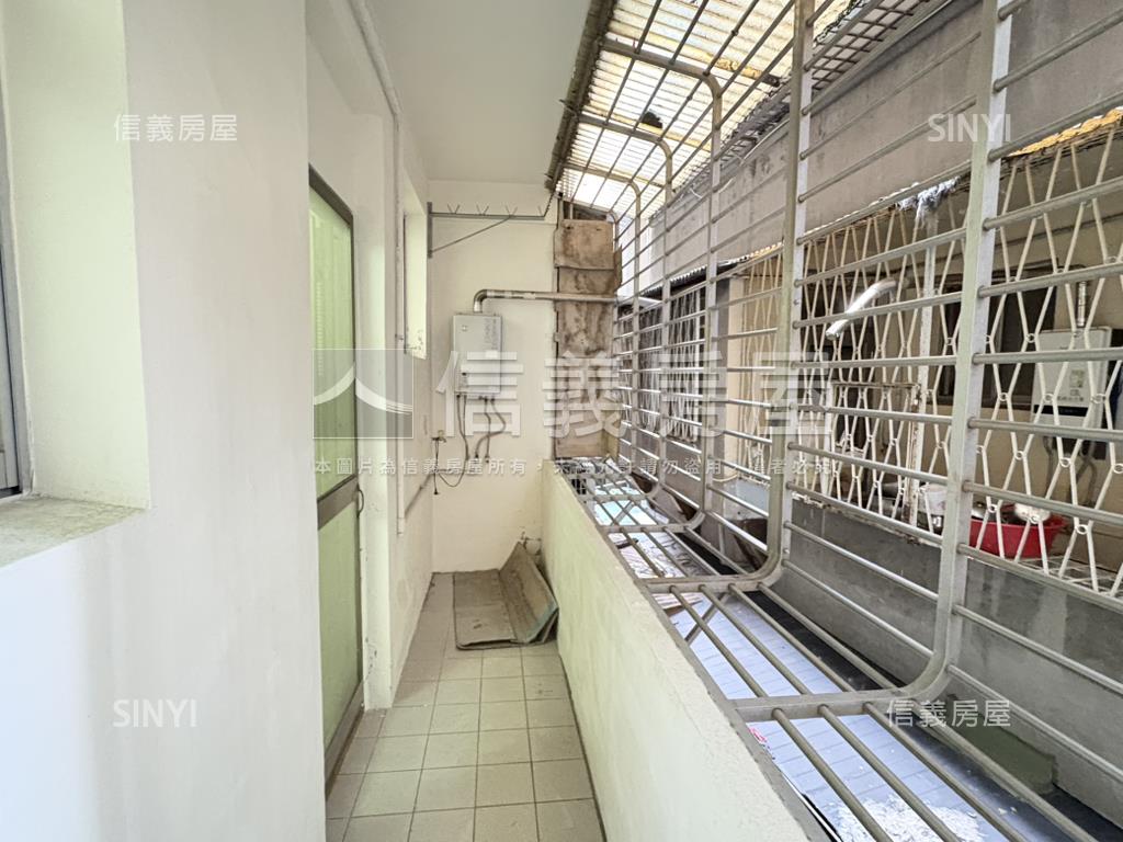 南山獨棟典雅三樓房屋室內格局與周邊環境