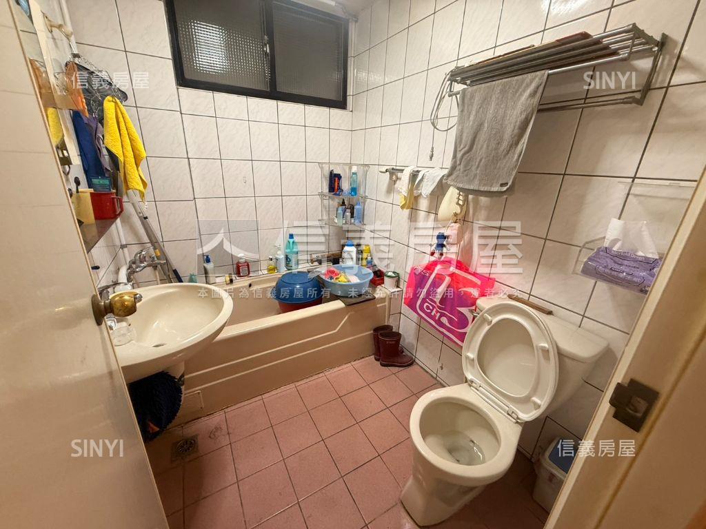 近國中小優質三樓美寓房屋室內格局與周邊環境