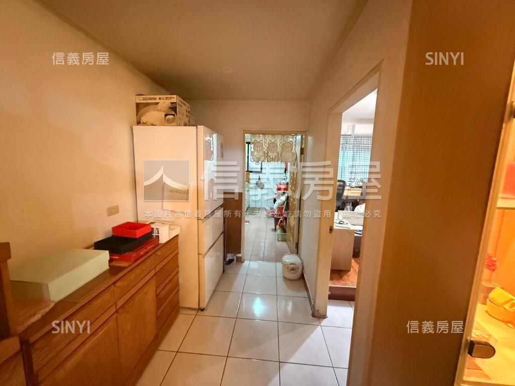 近國中小優質三樓美寓房屋室內格局與周邊環境