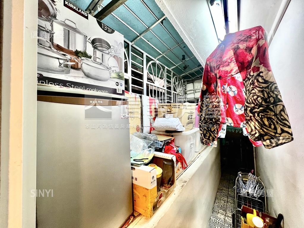 保固大樓後棟稀有兩房房屋室內格局與周邊環境