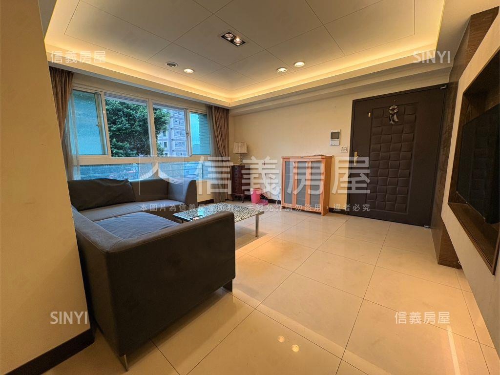 稀有雙併米蘭尊邸近捷運站房屋室內格局與周邊環境