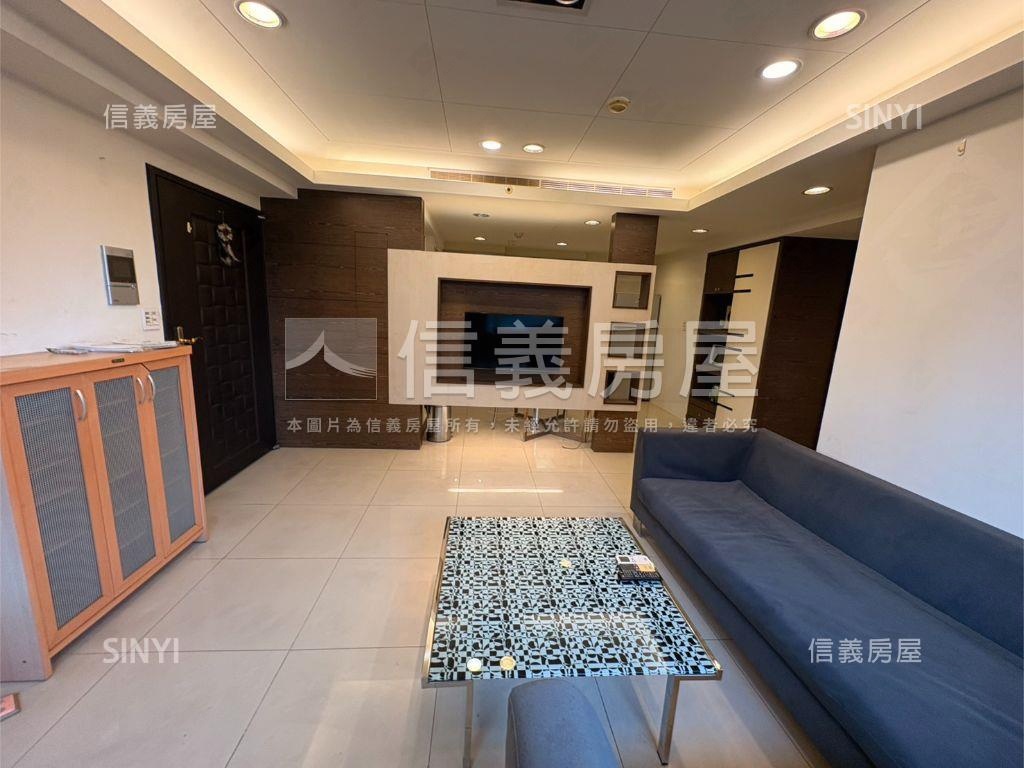 稀有雙併米蘭尊邸近捷運站房屋室內格局與周邊環境