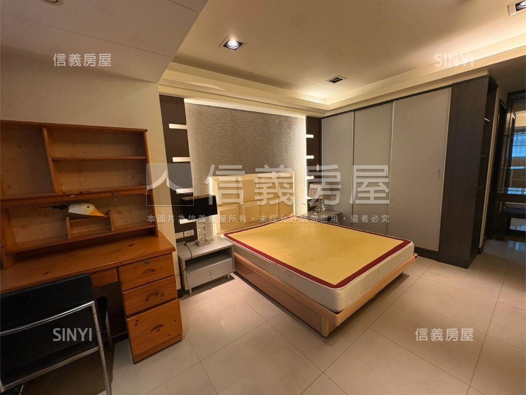 稀有雙併米蘭尊邸近捷運站房屋室內格局與周邊環境