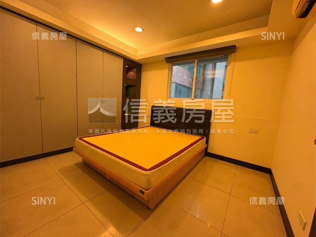 稀有雙併米蘭尊邸近捷運站房屋室內格局與周邊環境