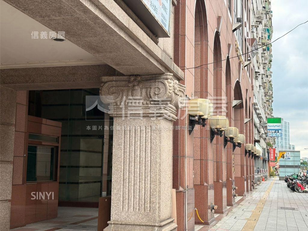 稀有雙併米蘭尊邸近捷運站房屋室內格局與周邊環境