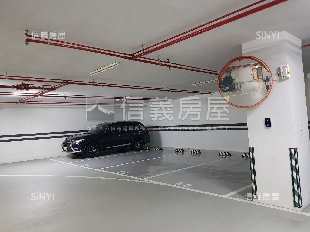 德孚瑞光１３８坪邊間店面房屋室內格局與周邊環境
