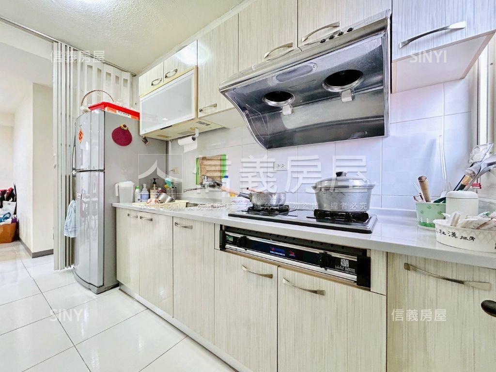 店長推薦北區美裝潢大三房房屋室內格局與周邊環境