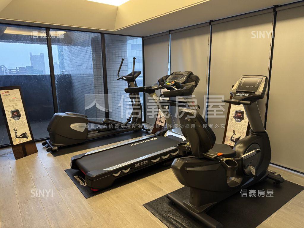 愛上海樂稀有釋出兩房平車房屋室內格局與周邊環境