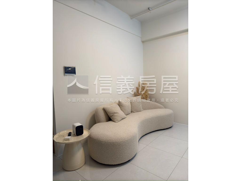 京城新世界三房平車房屋室內格局與周邊環境