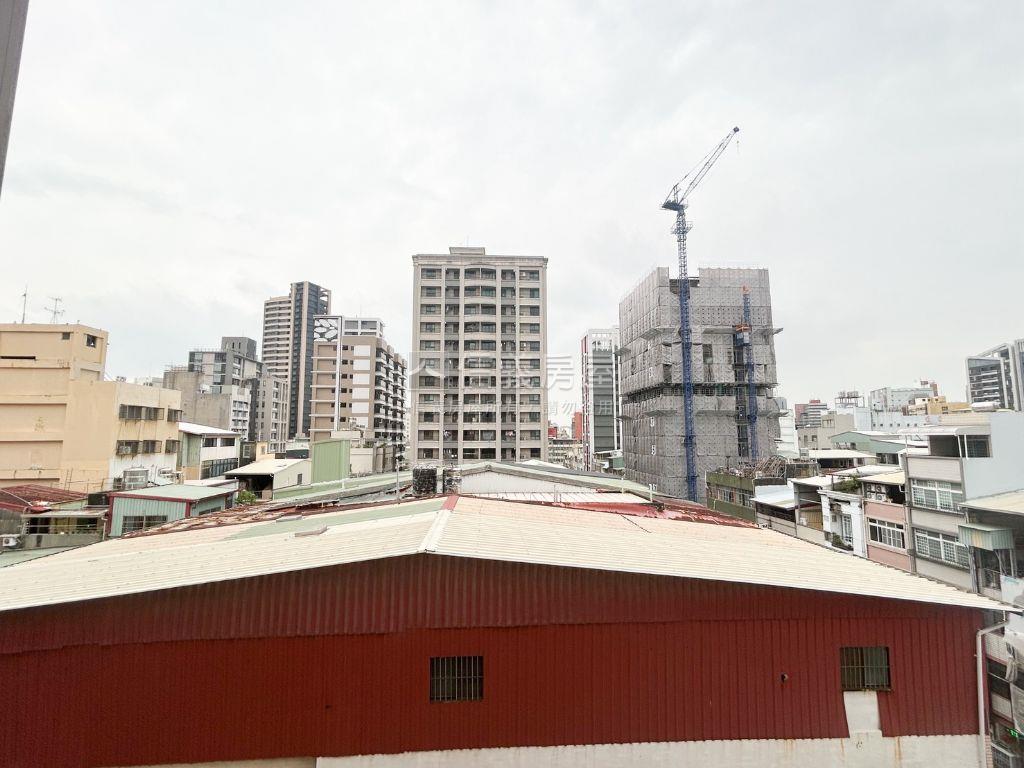 近雄中採光美套房房屋室內格局與周邊環境